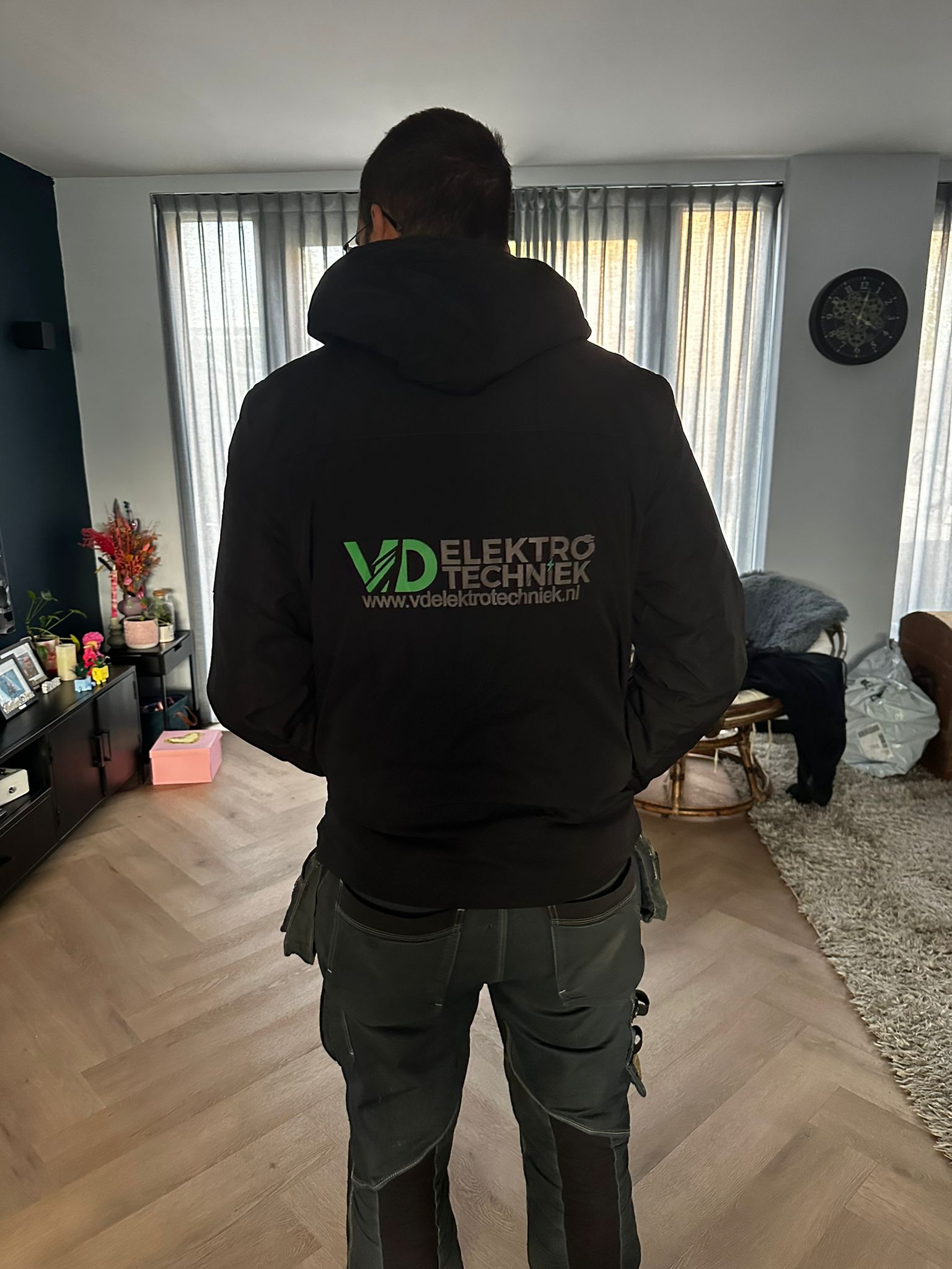 Aron van VD Elektrotechniek